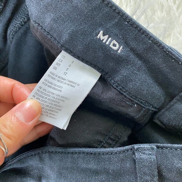🦋 AMERICAN EAGLE Black Midi Jean Shorts High Rise 8 - Picture 5 of 6